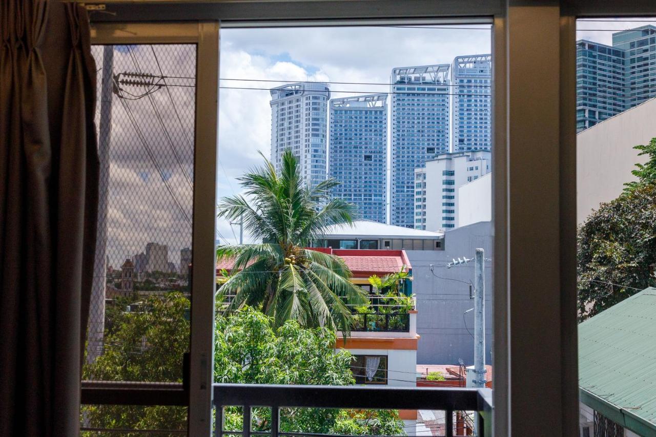 5880 Enriquez Residences Manila Luaran gambar