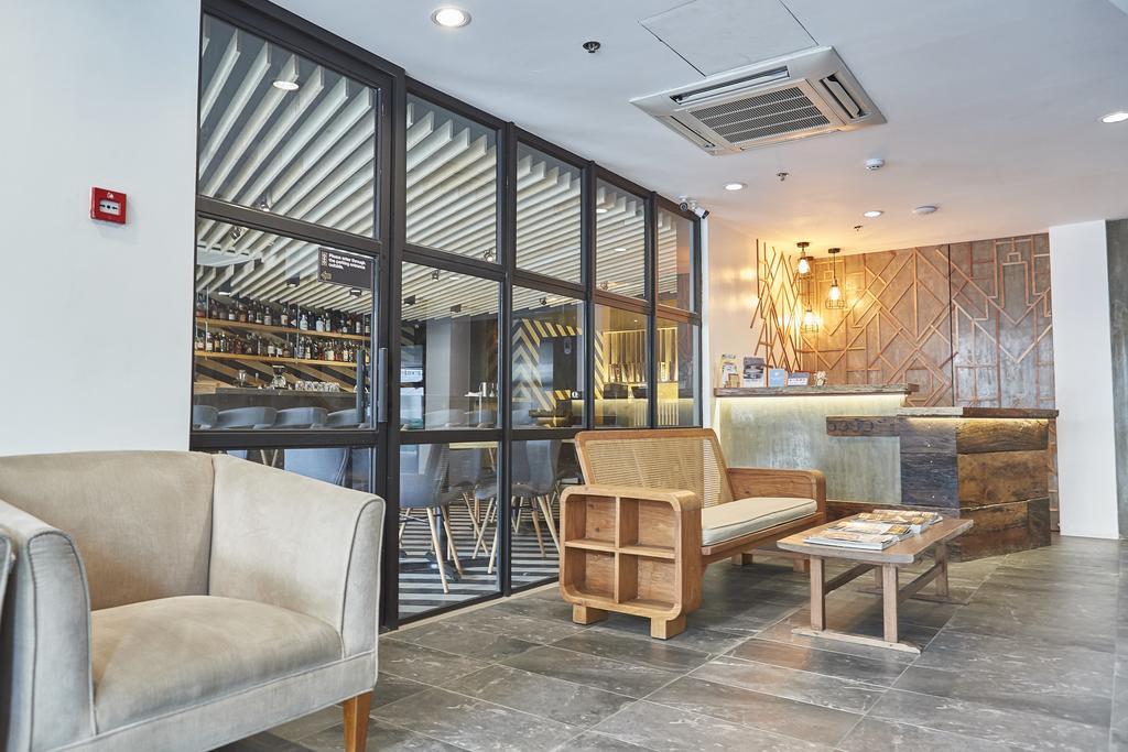 5880 Enriquez Residences Manila Luaran gambar